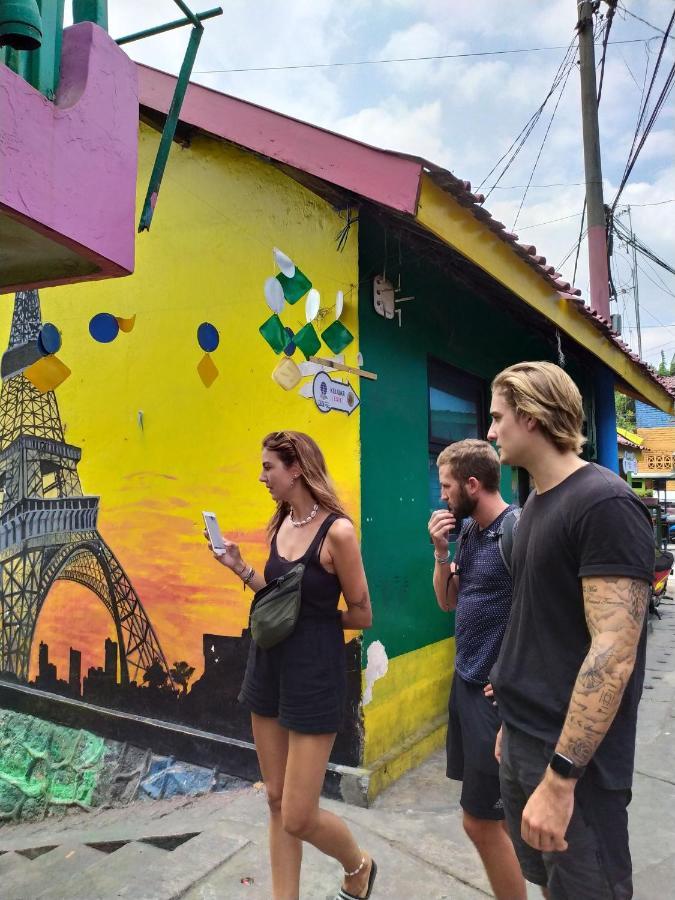 Griya Backpacker Pak Yon Bed and Breakfast Malang Eksteriør billede
